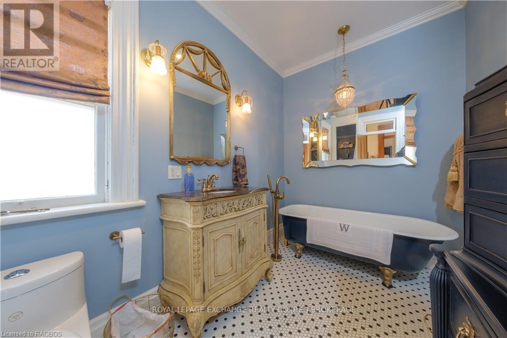 167 10th Street W Property Photo 29