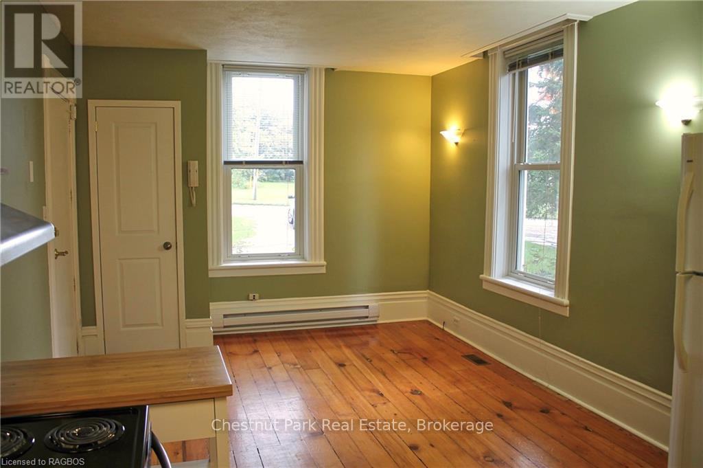 319 Berford Street Property Photo 10