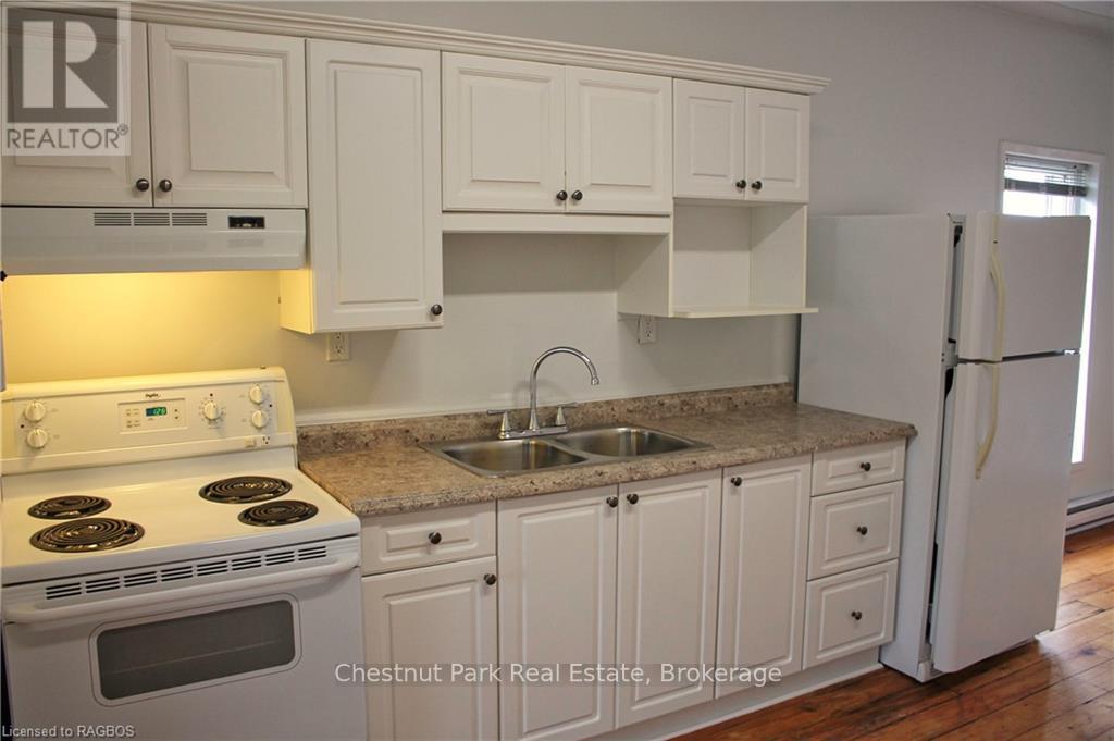 319 Berford Street Property Photo 13