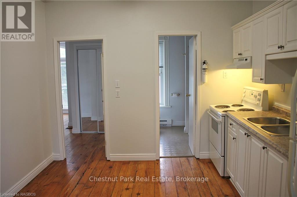 319 Berford Street Property Photo 14