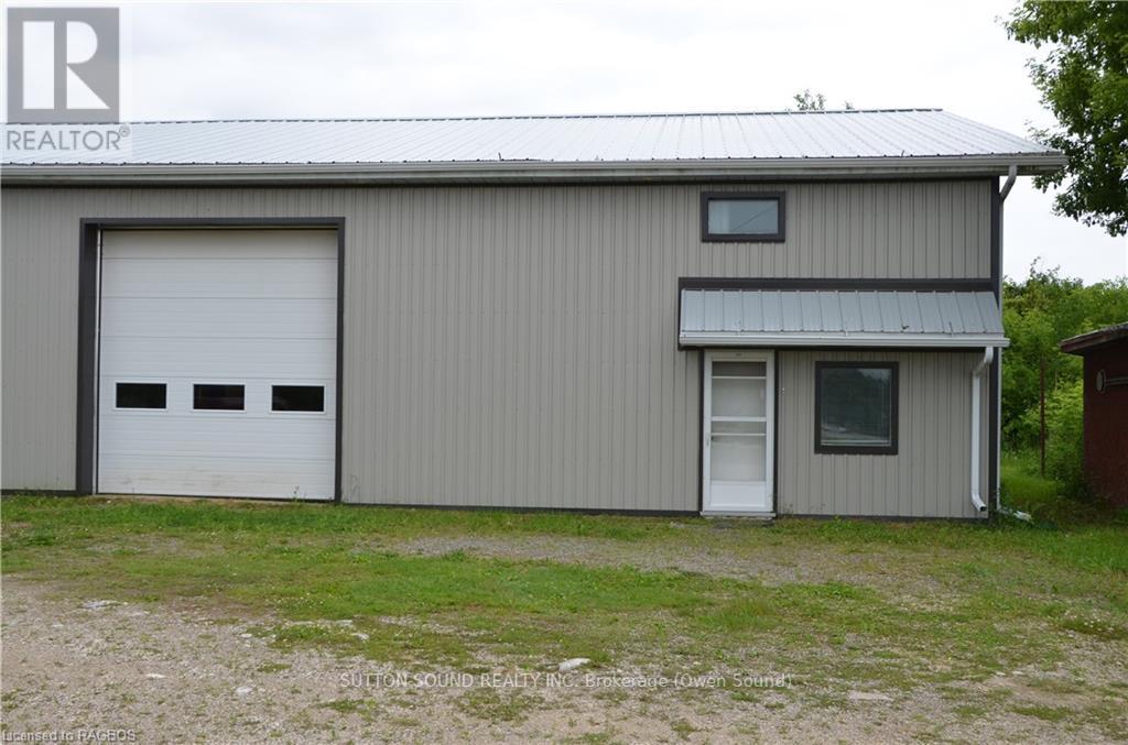 402432 Grey Road 4 Property Photo 2