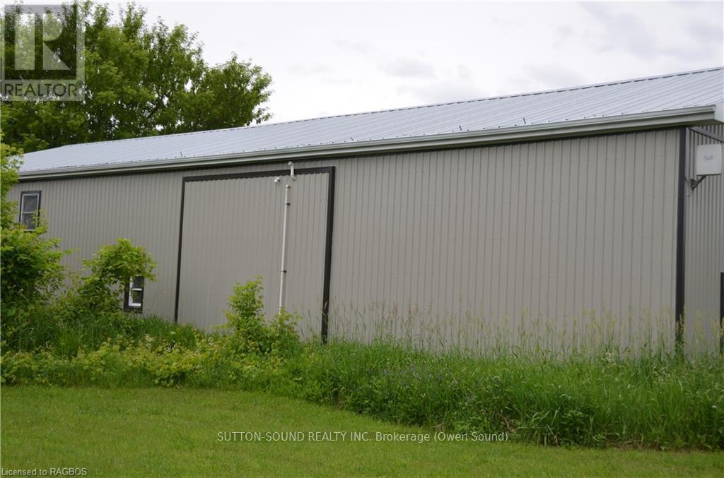 402432 Grey Road 4 Property Photo 4