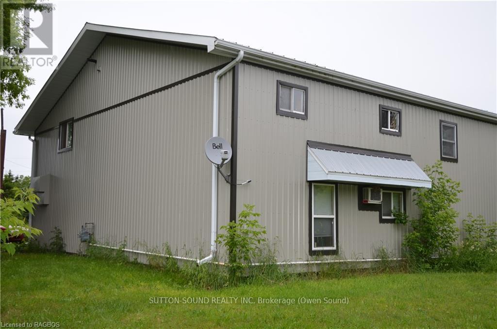 402432 Grey Road 4 Property Photo 6