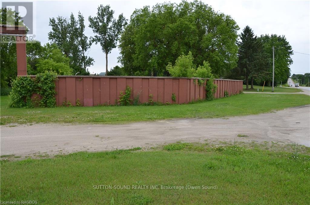 402432 Grey Road 4 Property Photo 9