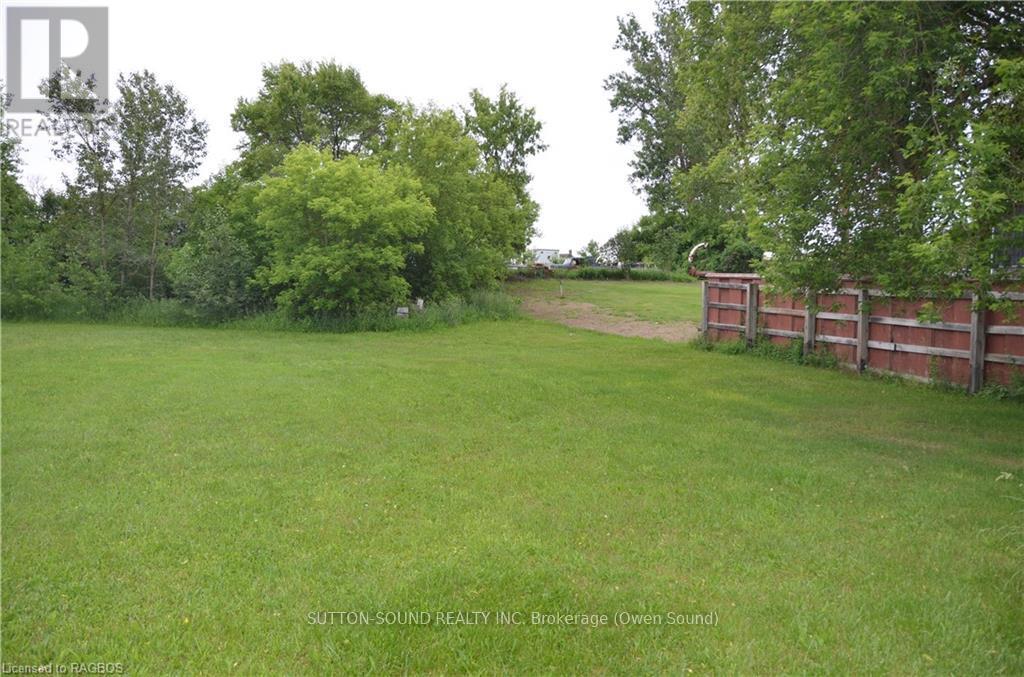 402432 Grey Road 4 Property Photo 10