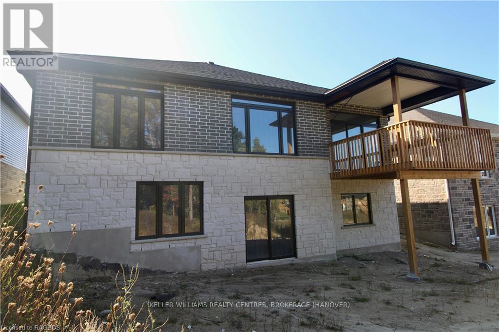 918 13th Street Property Photo 2