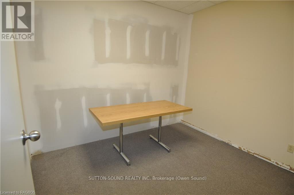 202a - 945 3rd Avenue E Property Photo 4
