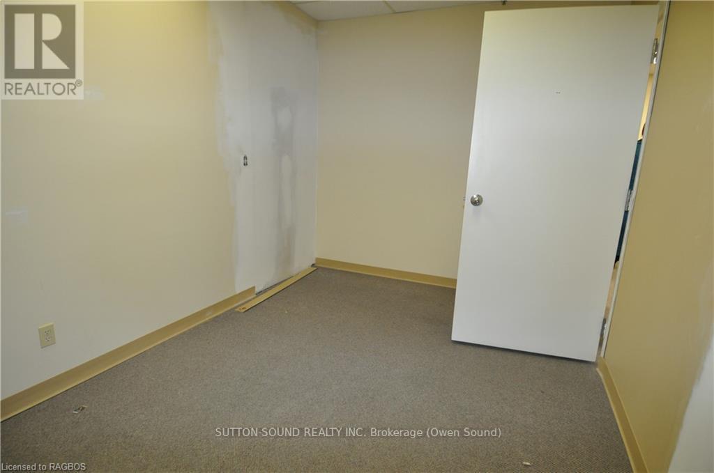 202a - 945 3rd Avenue E Property Photo 6