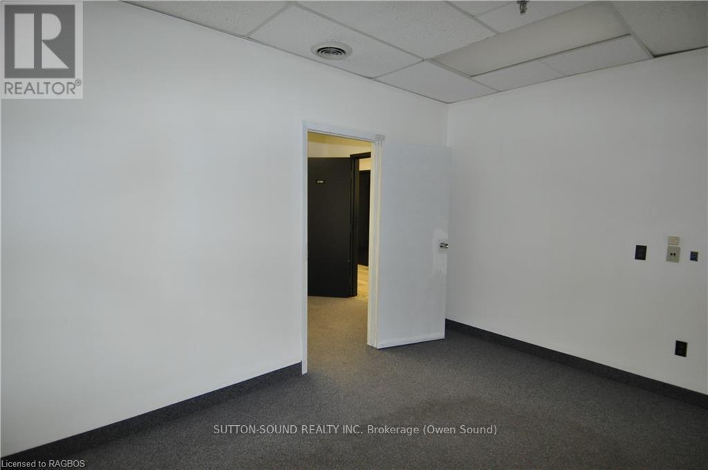 215b - 945 3rd Avenue E Property Photo 4