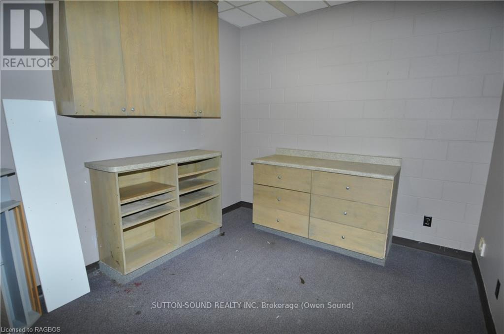 18a - 945 3rd Avenue E Property Photo 3
