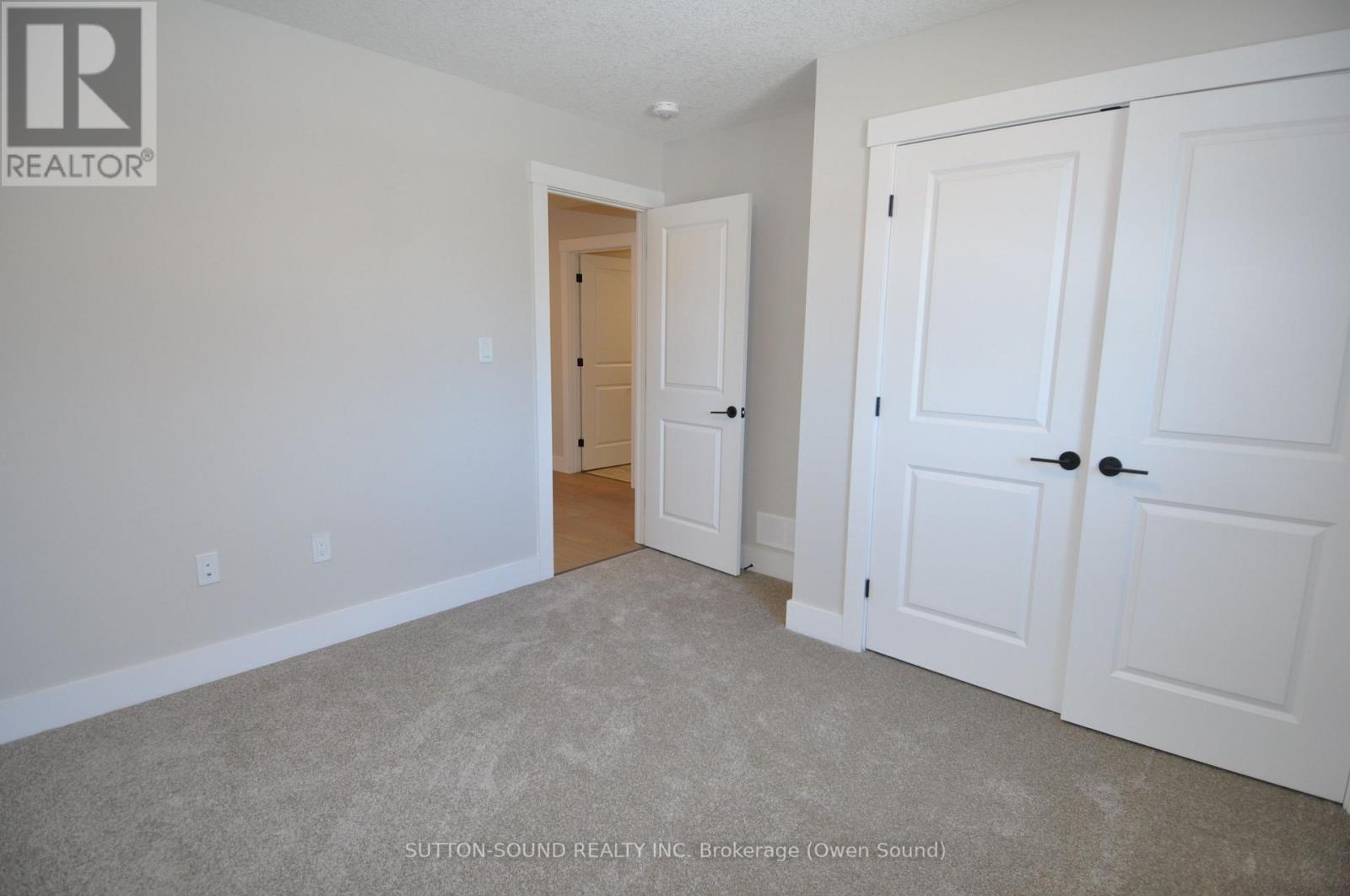 622 8th Street W Property Photo 13