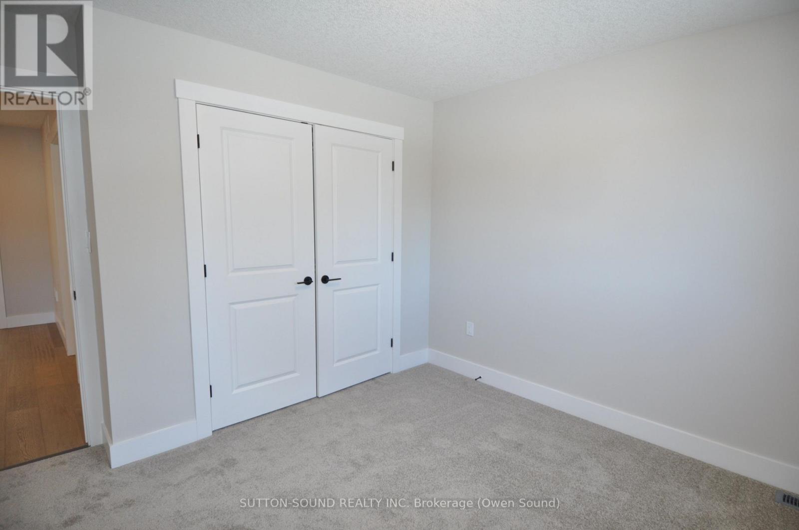 622 8th Street W Property Photo 15