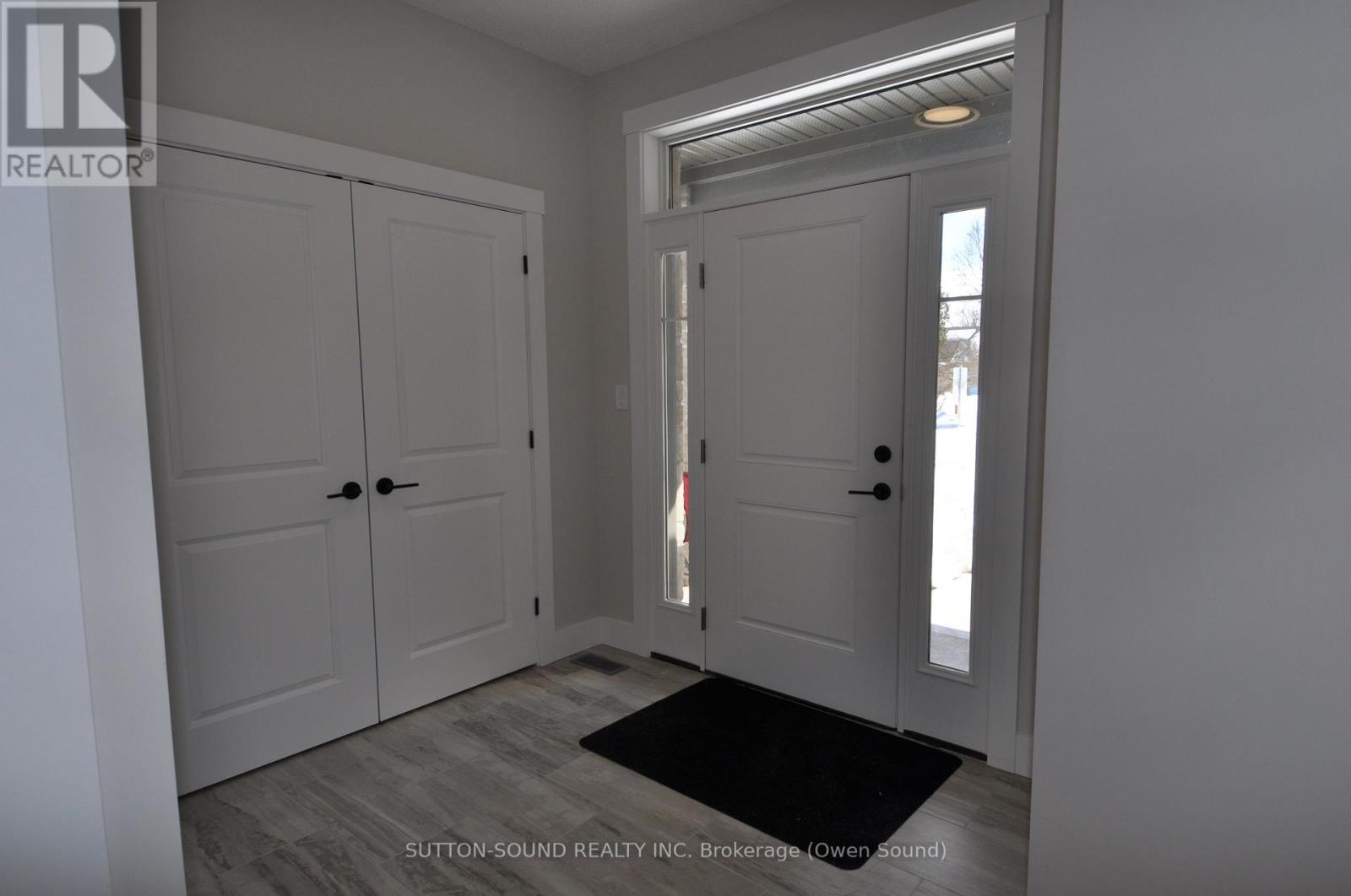 622 8th Street W Property Photo 23