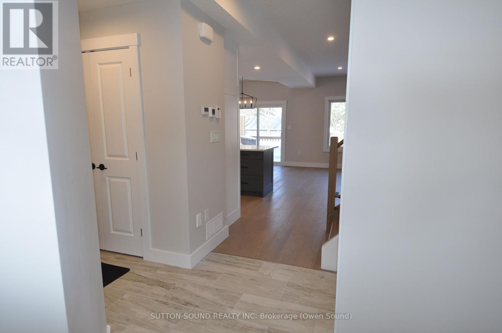 622 8th Street W Property Photo 27
