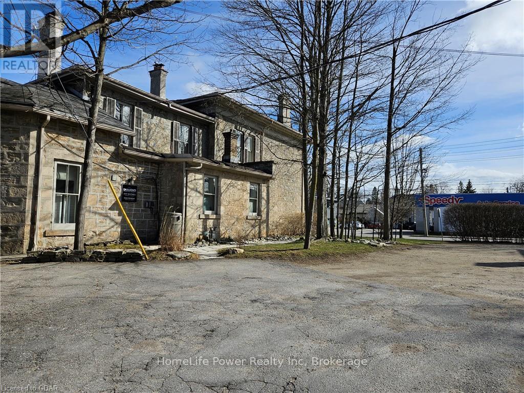 221 Woolwich Street Property Photo 6