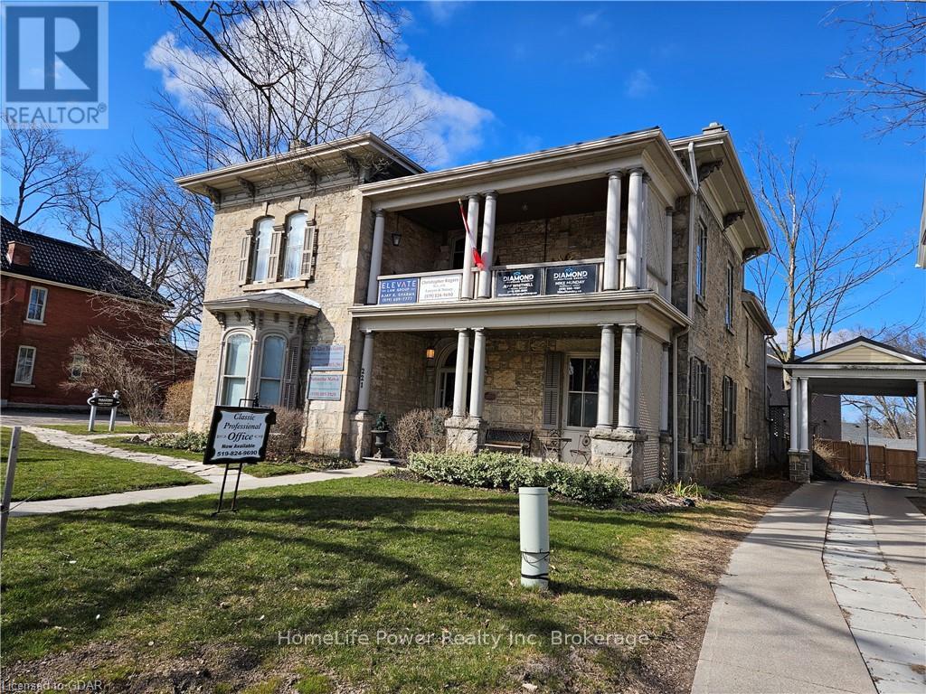 221 Woolwich Street Property Photo 11