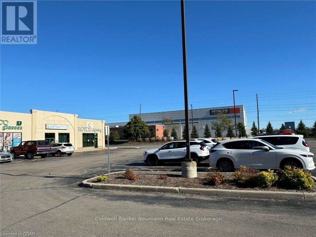 B9 - 221 Woodlawn Road W Property Photo 16
