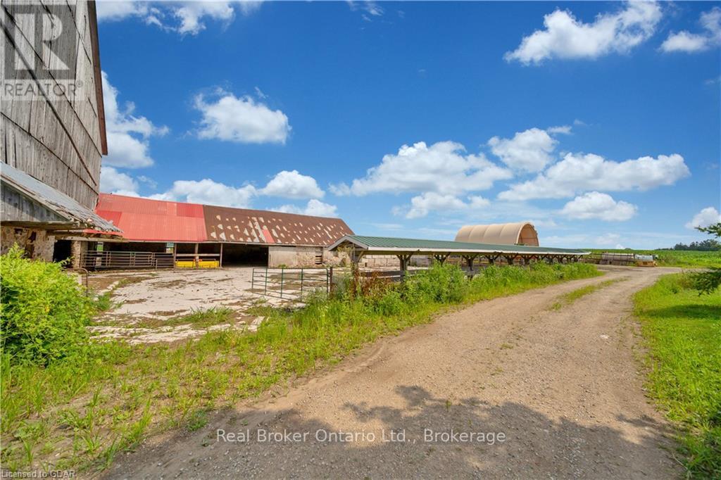 546 8 Property Photo 11