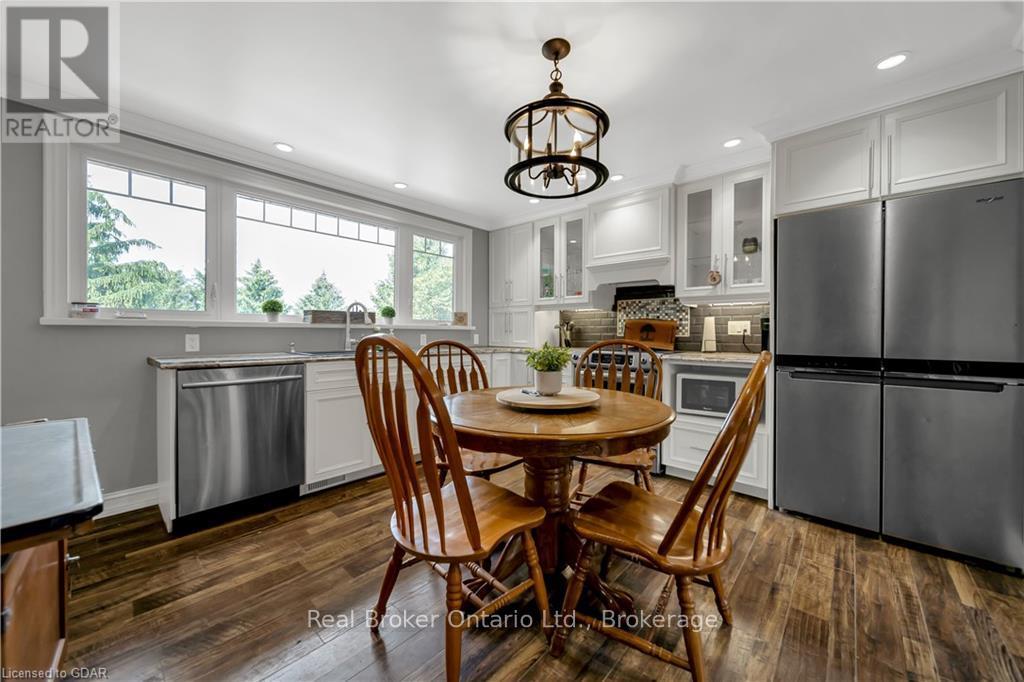 546 8 Property Photo 34