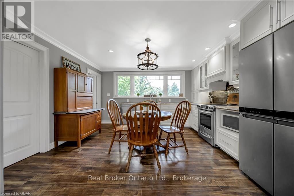 546 8 Property Photo 36