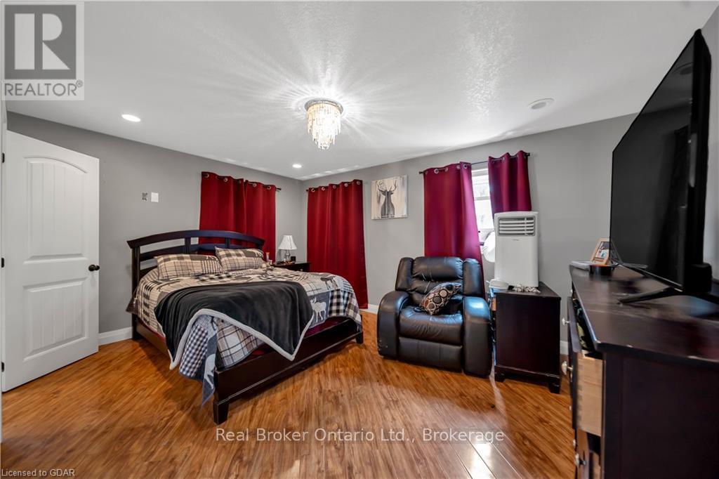 546 8 Property Photo 39