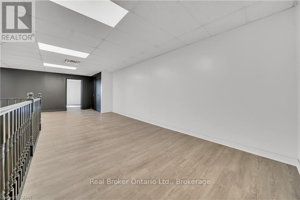 81 Malcolm Road Property Photo 3