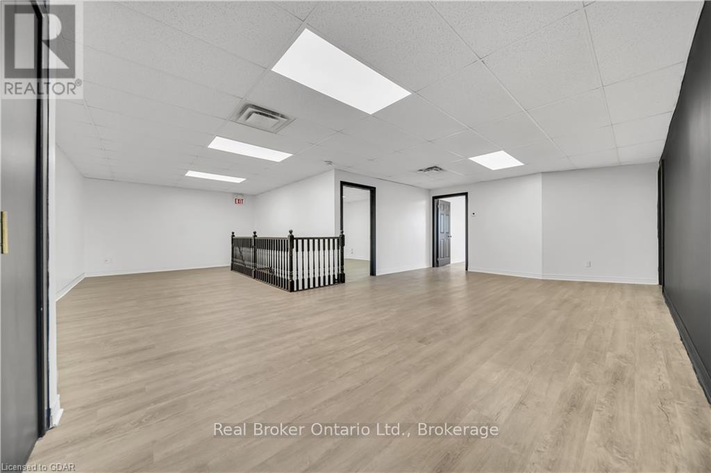 81 Malcolm Road Property Photo 6