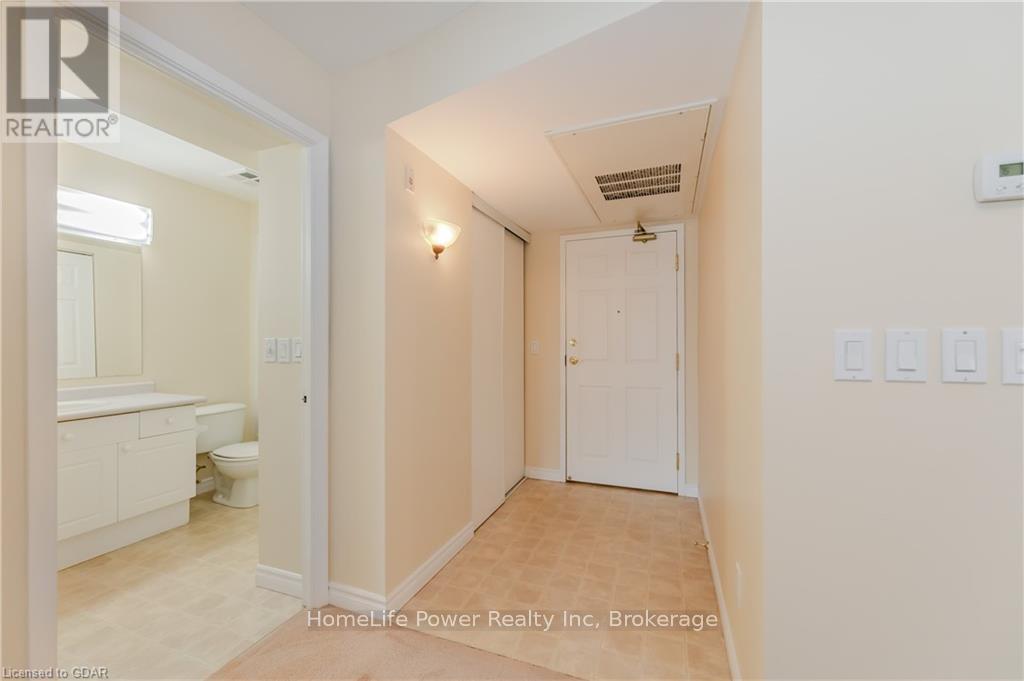506 - 20 St George Street Property Photo 4