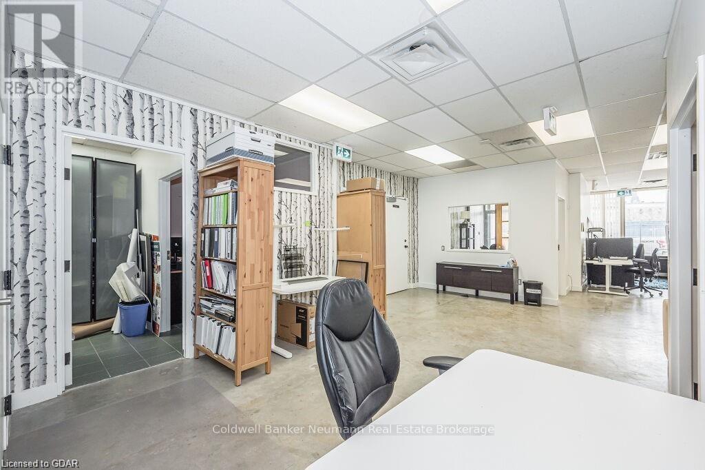 60 Baker Street Property Photo 39