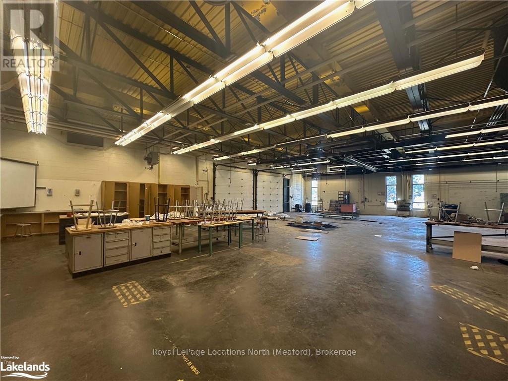 4 - 279 St. Vincent Street Property Photo 2