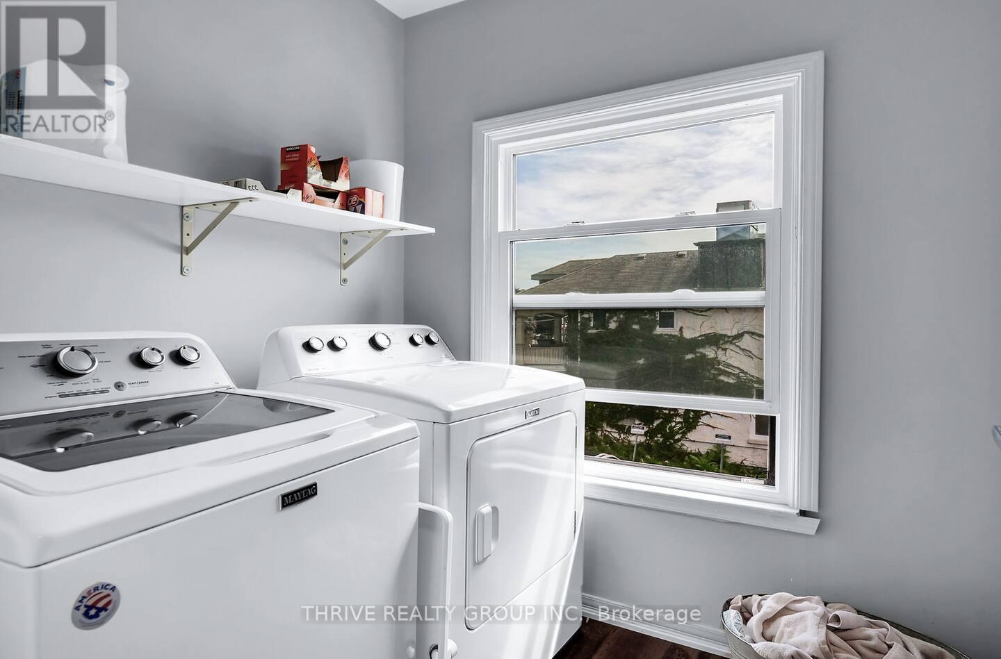533 Queens Avenue Property Photo 31