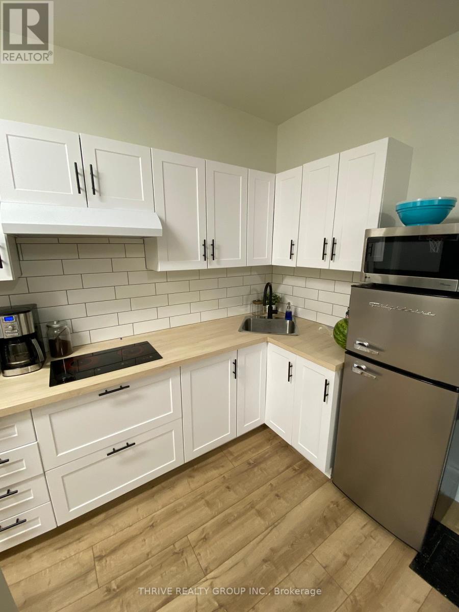533 Queens Avenue Property Photo 37