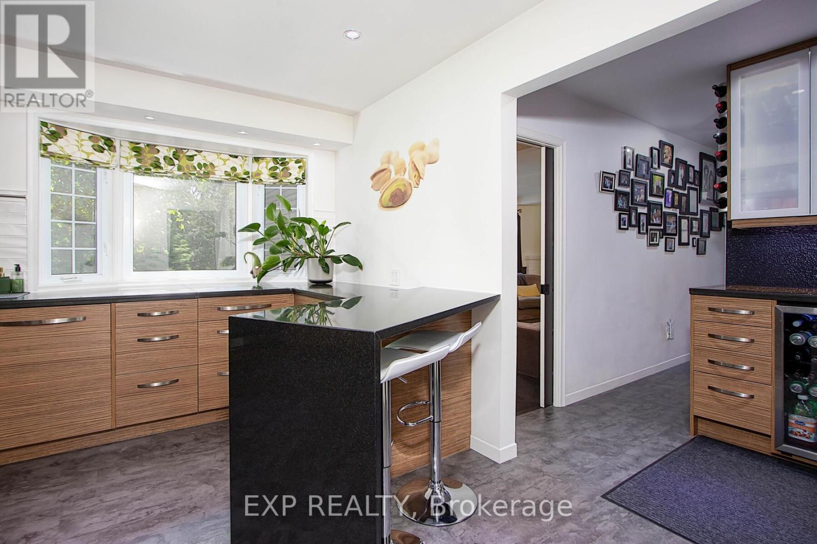 25 Demeyere Avenue Property Photo 5