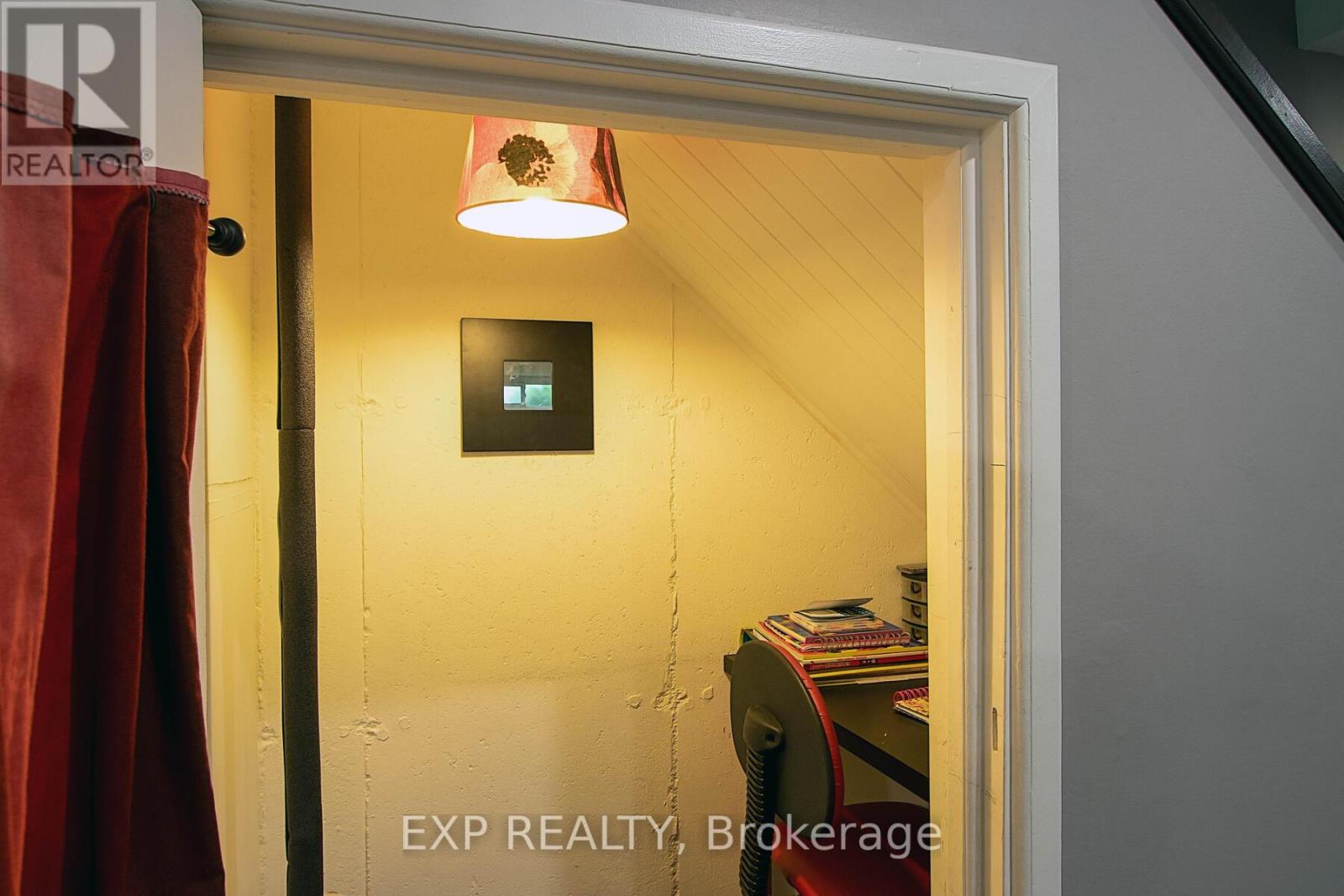 25 Demeyere Avenue Property Photo 30