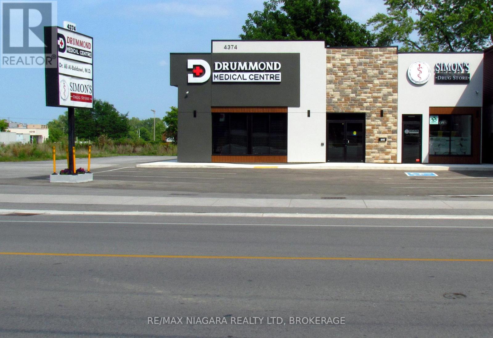 4374 Drummond Road Property Photo 1