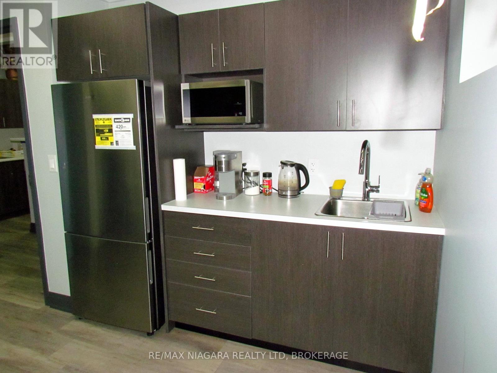 4374 Drummond Road Property Photo 12