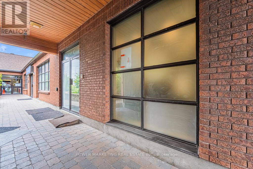 1883 Bank Street Property Photo 6