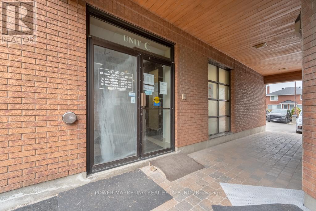 1883 Bank Street Property Photo 7