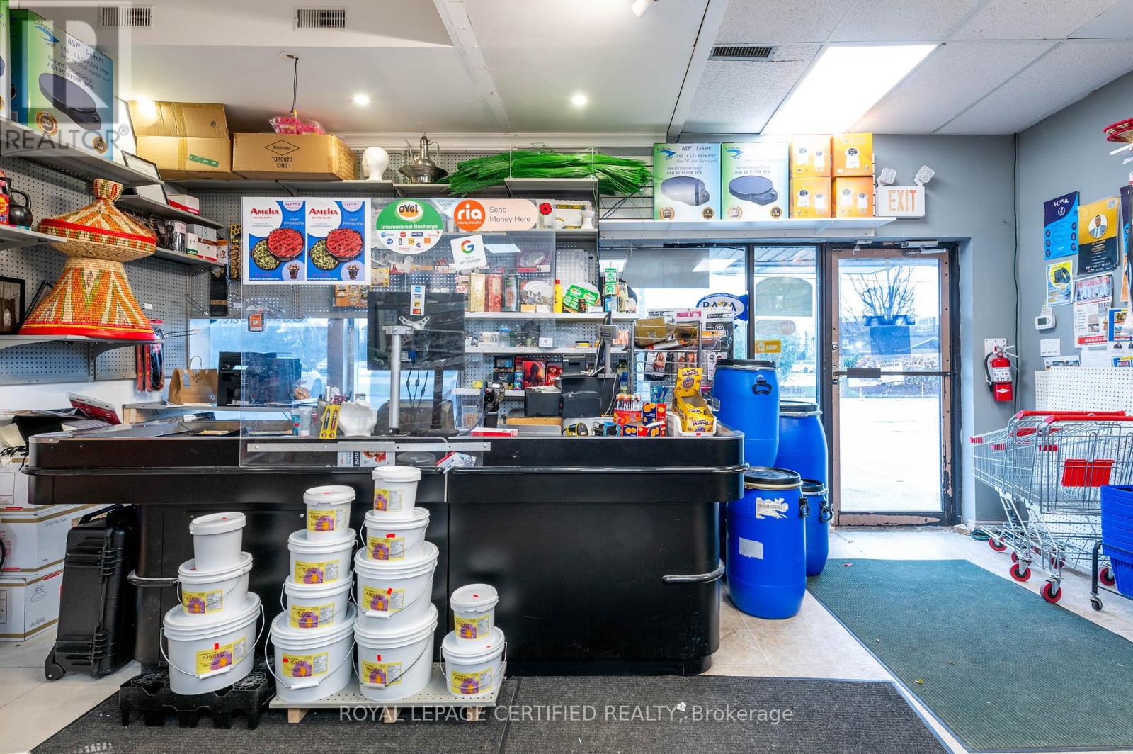 7a - 1500 Weber Street E Property Photo 3