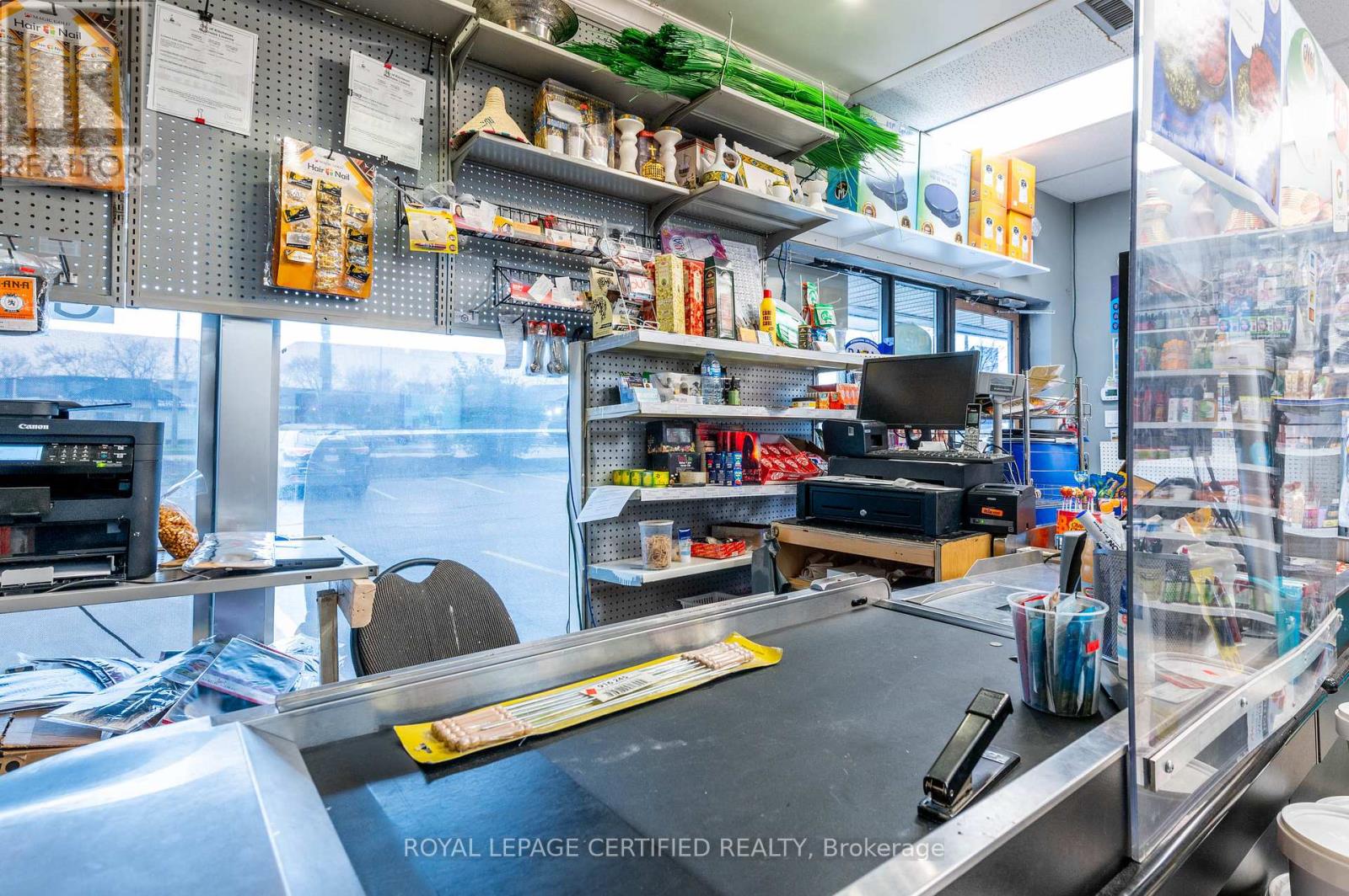 7a - 1500 Weber Street E Property Photo 5