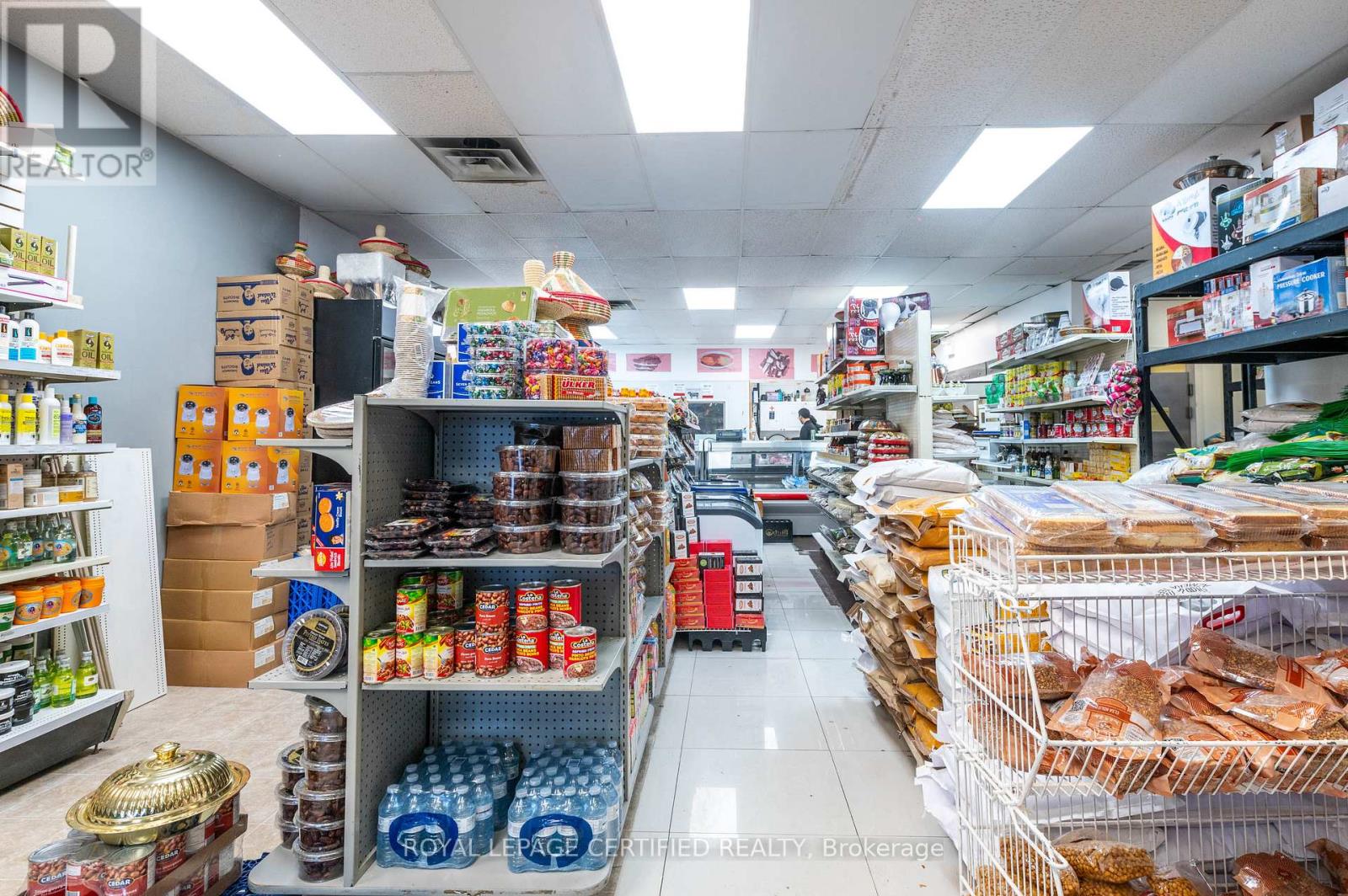 7a - 1500 Weber Street E Property Photo 7