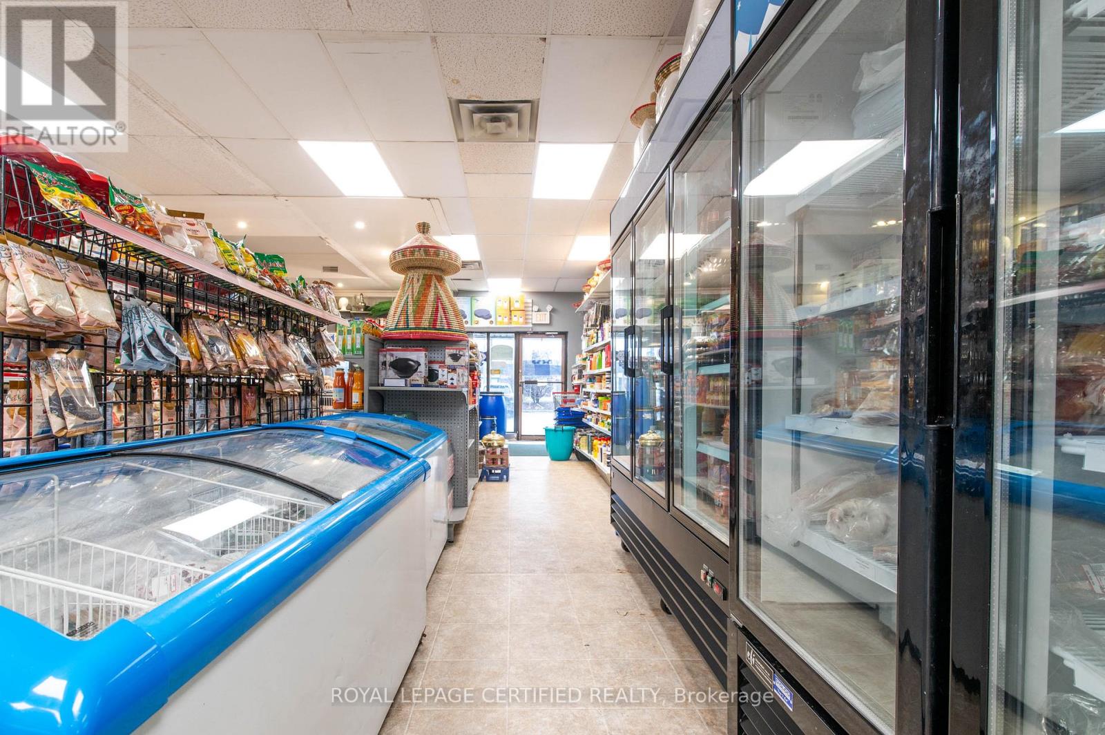 7a - 1500 Weber Street E Property Photo 11