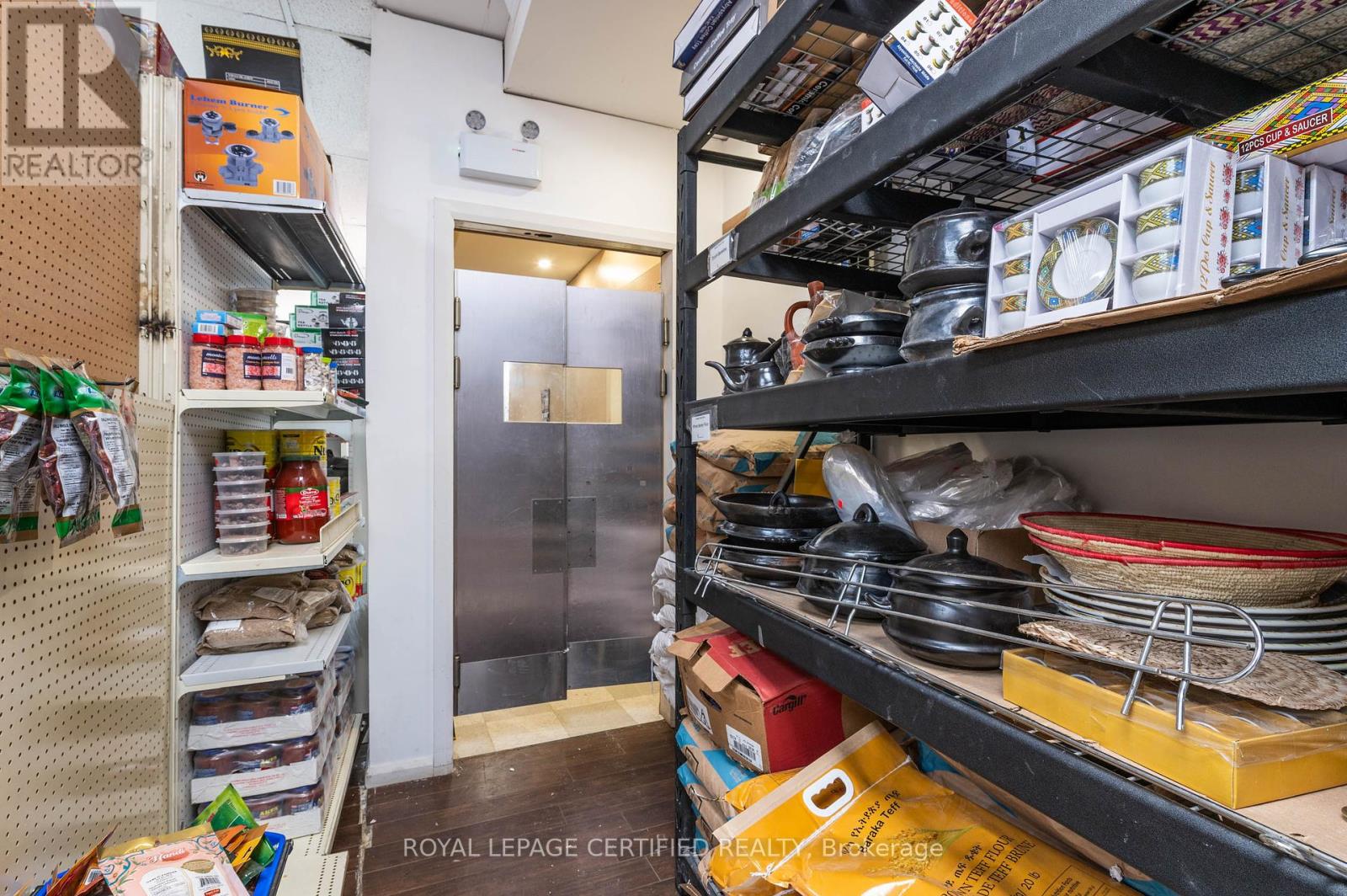 7a - 1500 Weber Street E Property Photo 13