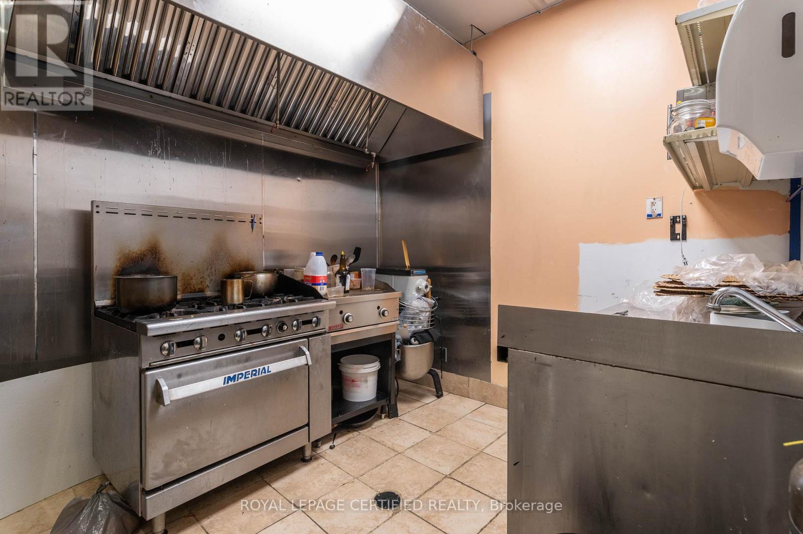 7a - 1500 Weber Street E Property Photo 18