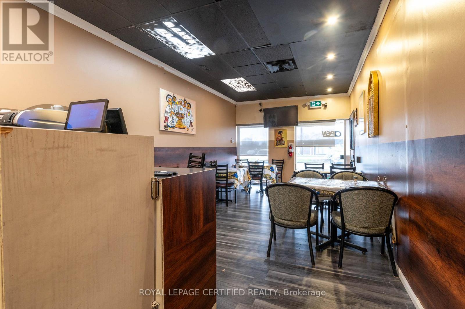 7a - 1500 Weber Street E Property Photo 22