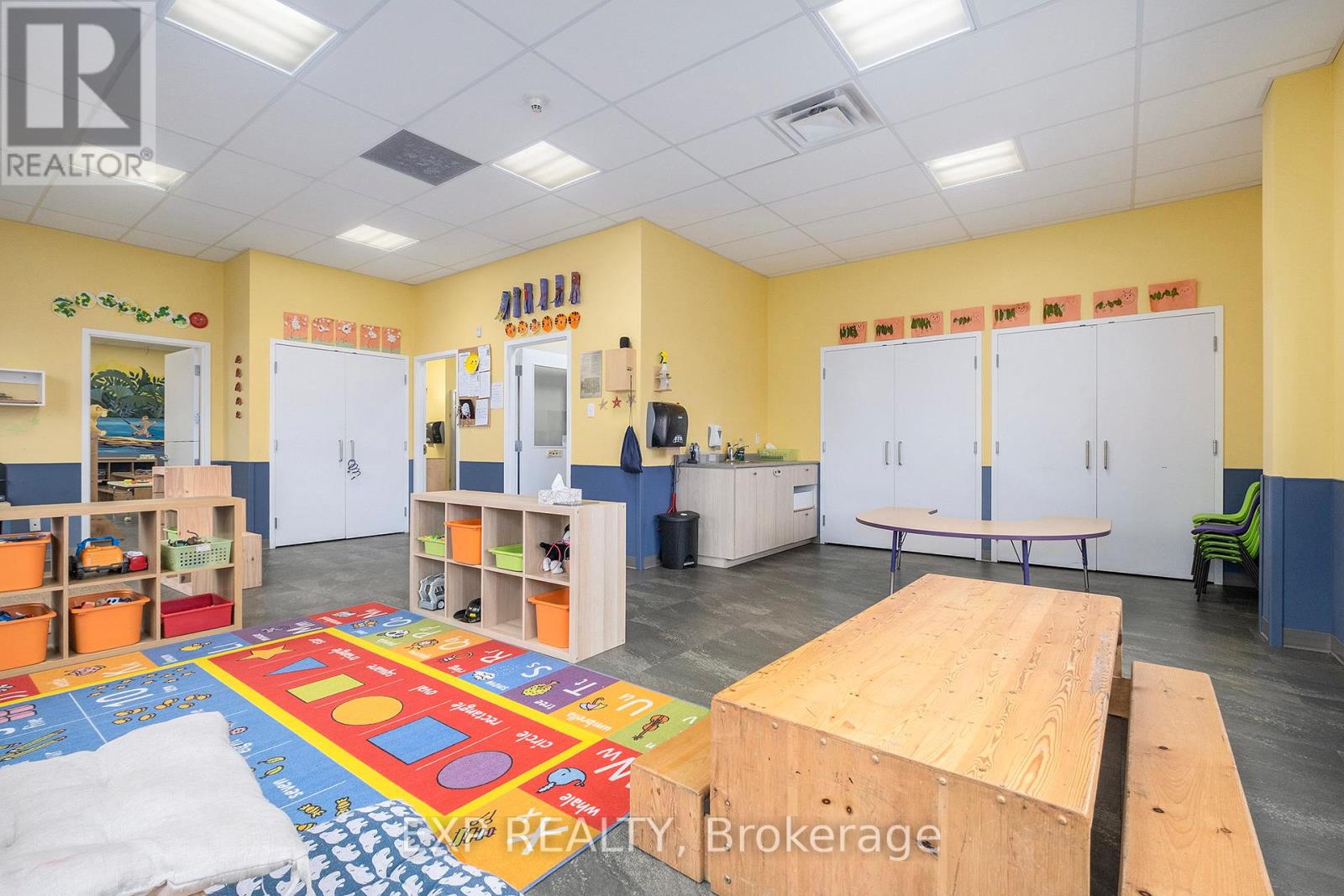 511 Lacolle Way Property Photo 12