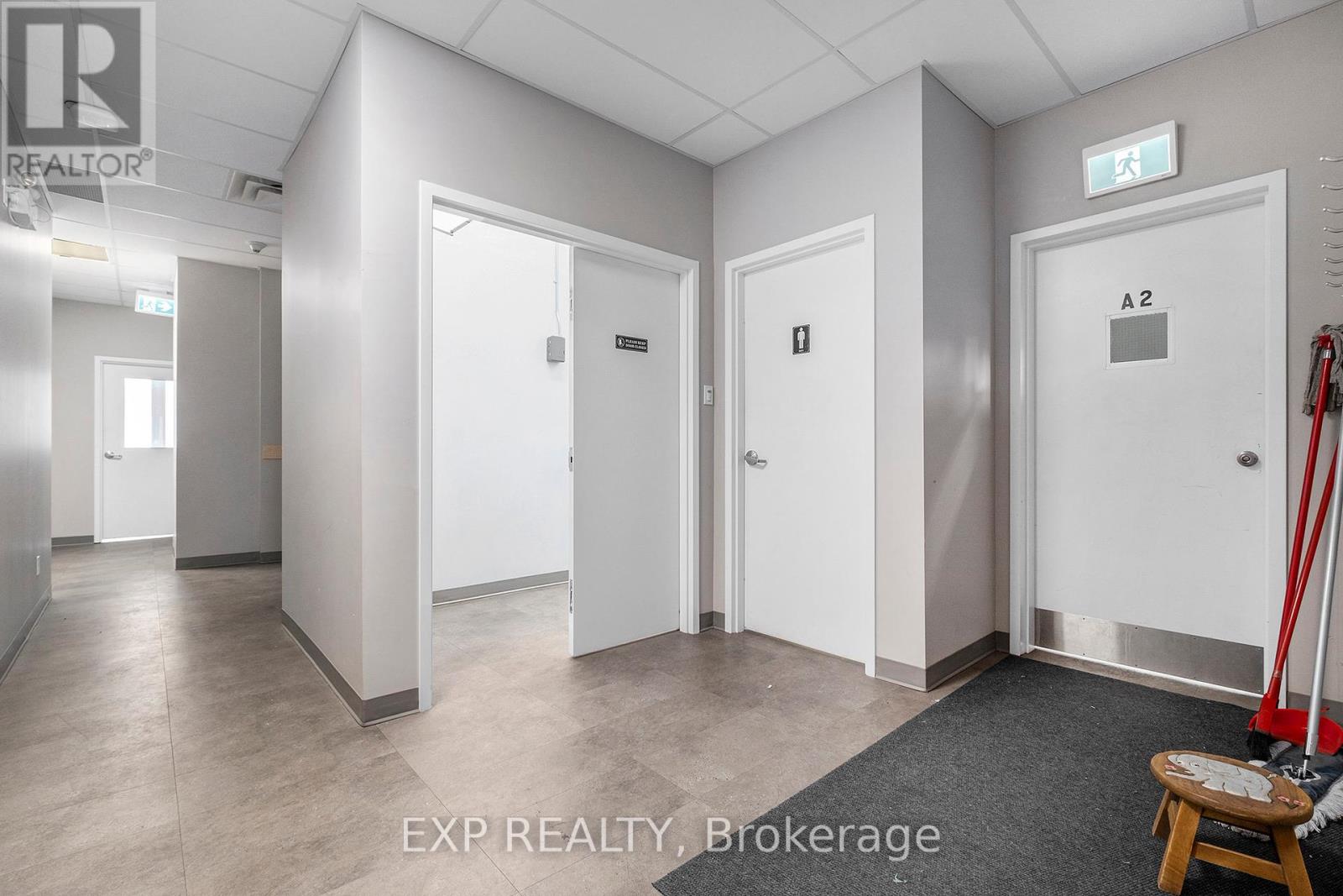 511 Lacolle Way Property Photo 28