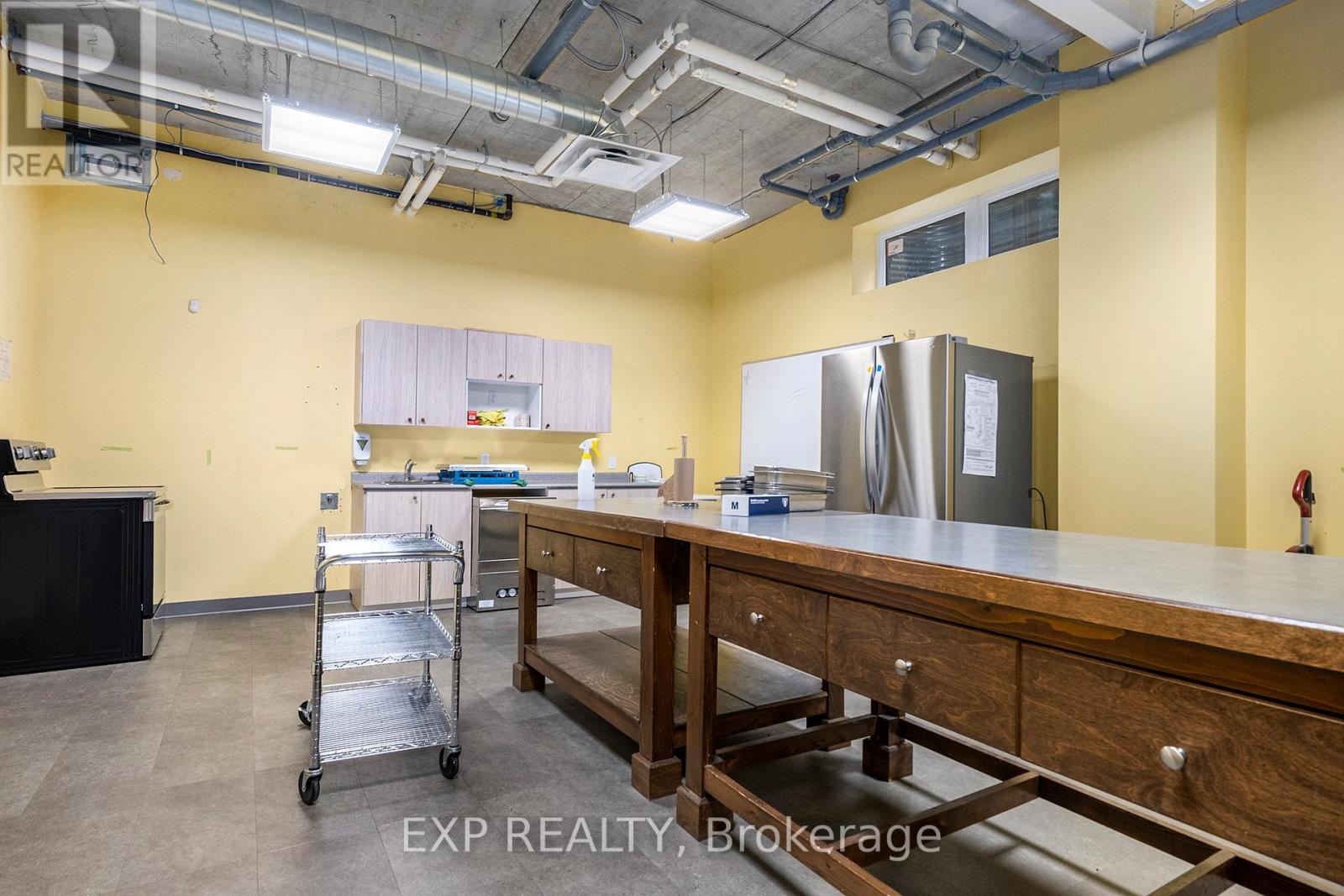 511 Lacolle Way Property Photo 32