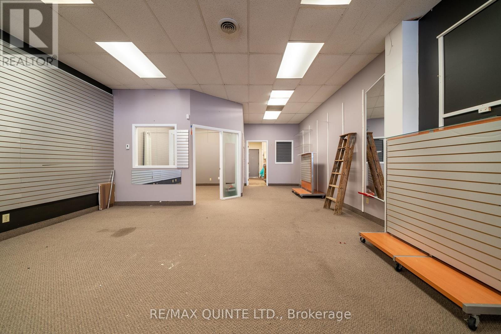 105 Dundas Street W Property Photo 12