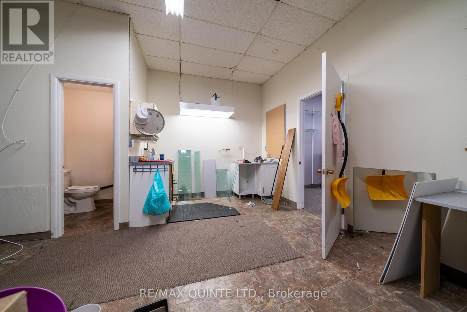 105 Dundas Street W Property Photo 17